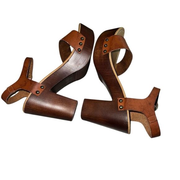 Steve Madden Tan Platform Sandals Size 7 - Picture 3 of 8